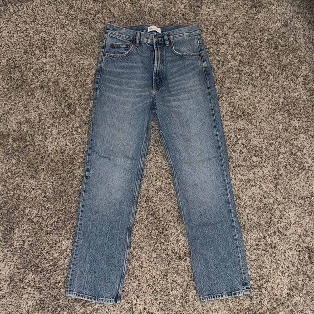 Zara Women’s Blue Straight Leg Jeans